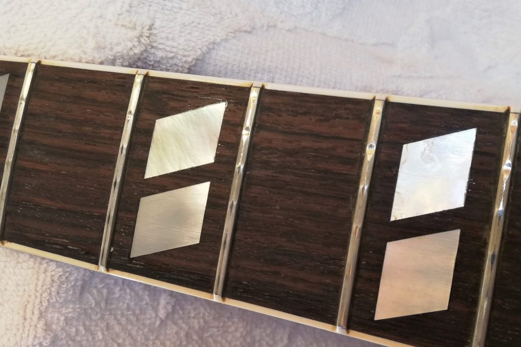Gibson ES-175 フレット状態