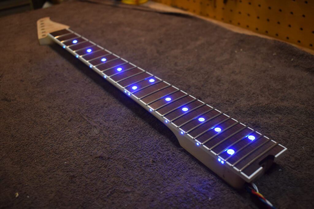 Frontisland Braian Guitar LED