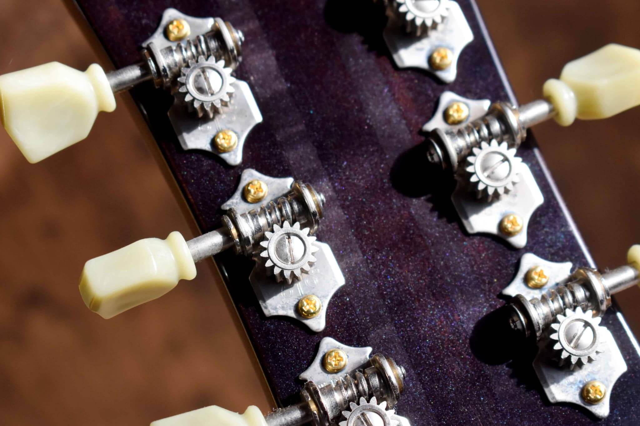 マシンヘッド ギター交換部品 ベースチューニングペグギア付きベースチューナーマシン楽器アクセサリー (Color : NO.2) マシンヘッド ギター 交換部品 ギターシールチューナーチューニングペグマシンヘッド2R2L4文字列ベースの場合 ギターペグ（マシンヘッド）を交換する ...