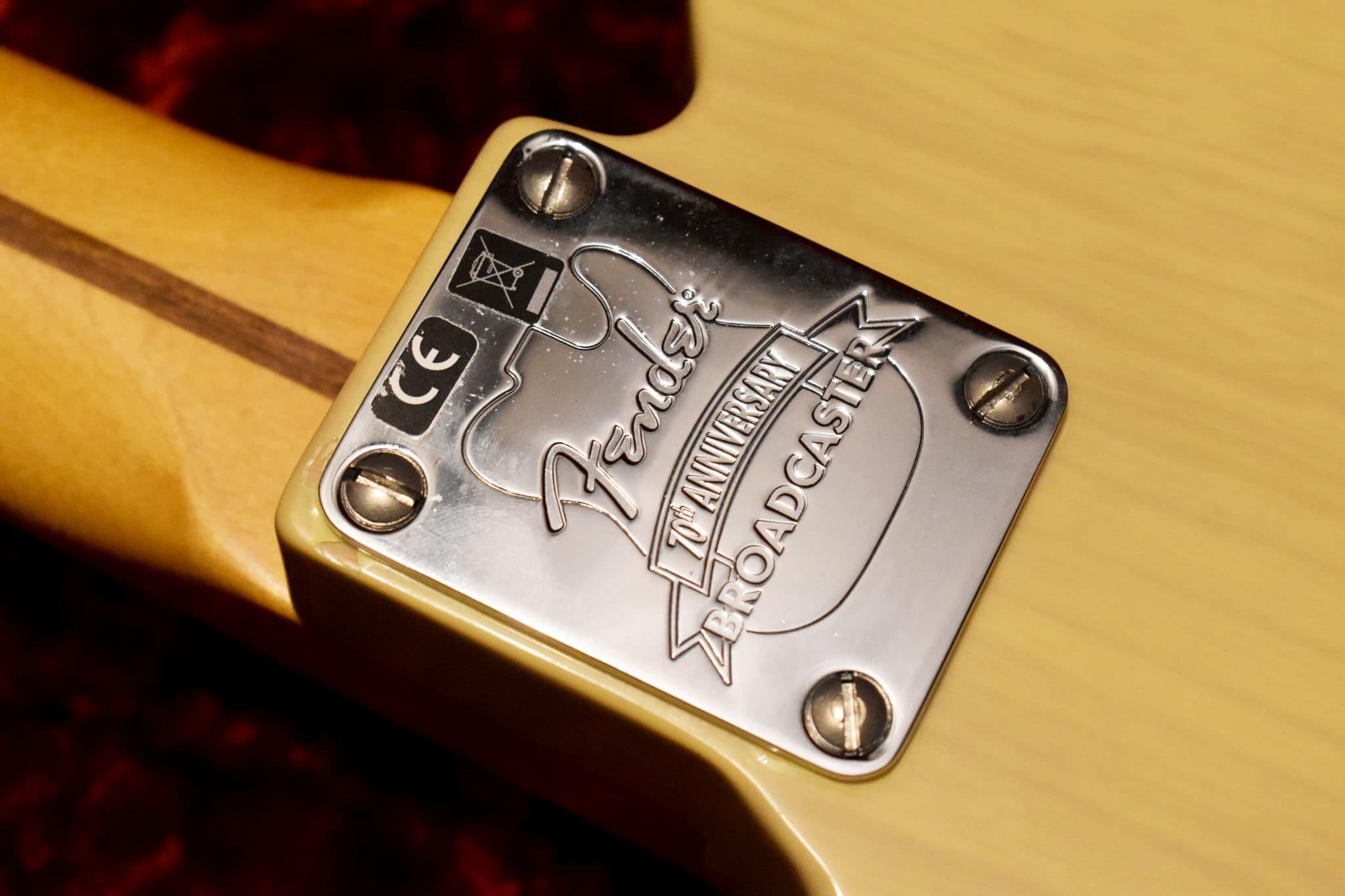 Fender-70th-Anniversary-Broadcasterネックセットプレート