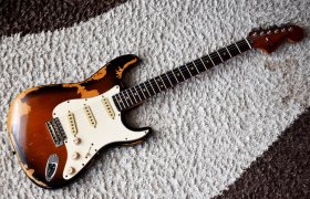 Fender ストラトキャスター(1976)