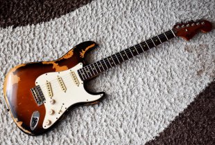 Fender ストラトキャスター(1976)