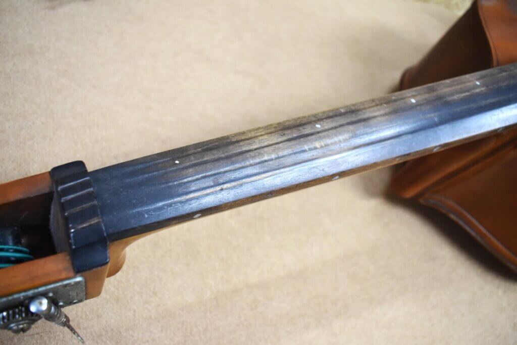 ウッドベース指板修正前